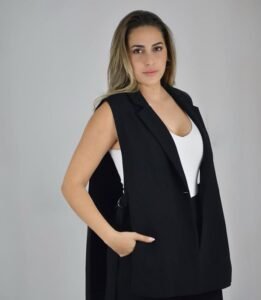 Andrea Evlampiev especialista en micropigmentación en Murcia - Ananda Centro Médico Estético